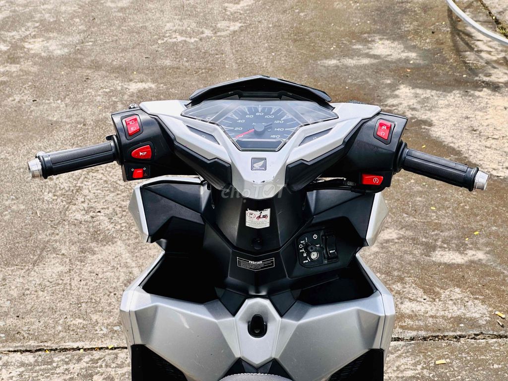 Vario 125 cavet gốc bstp có cccd photo chủ xe. Mua bán Xe máy tại Thành phố Bến Tre Bến Tre được đăng bởi Minh Trạng hình 6