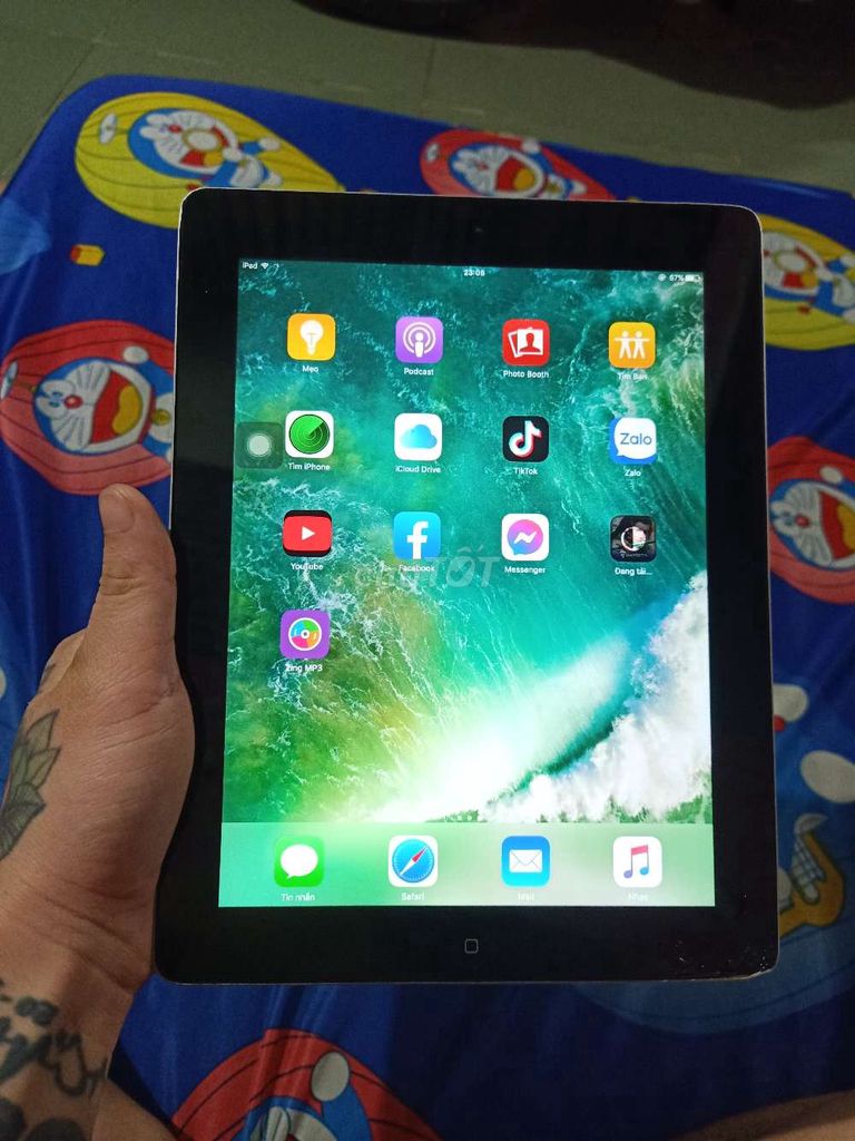 Cần bán ipad Gen4  như hình