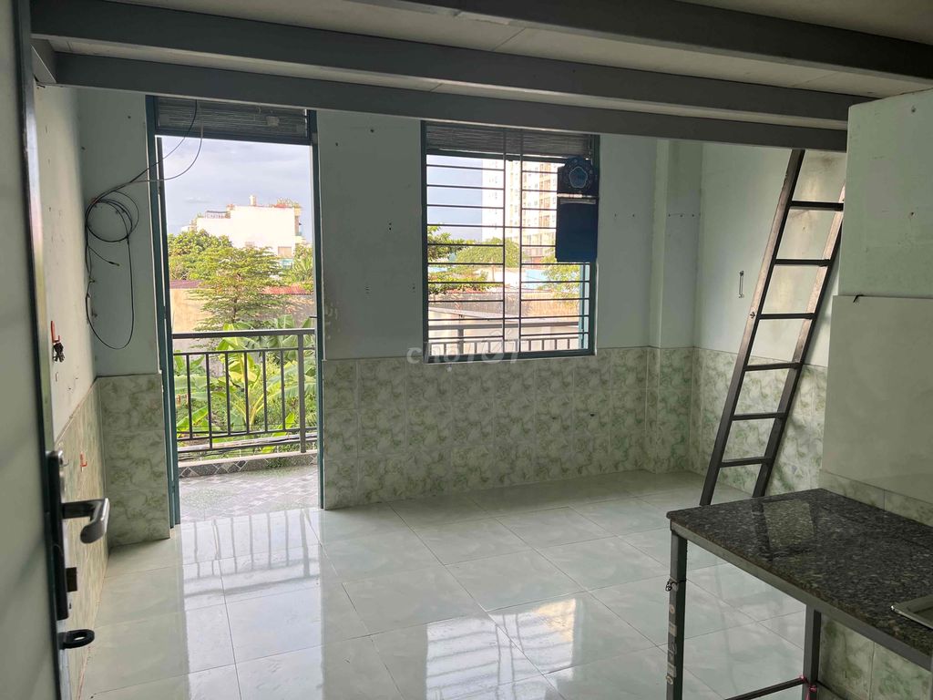 phong mặt tiền ban công rieng 30m2 phan van hơn. Cho thuê phòng trọ tại Quận 12 Tp Hồ Chí Minh được đăng bởi Nguyễn Tấn Phụng hình 1