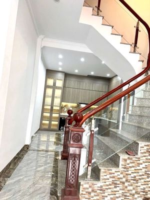 Thiên Lộc ( kim chung) gần cầu Thăng Long, Biệt thự sân vườn 180m