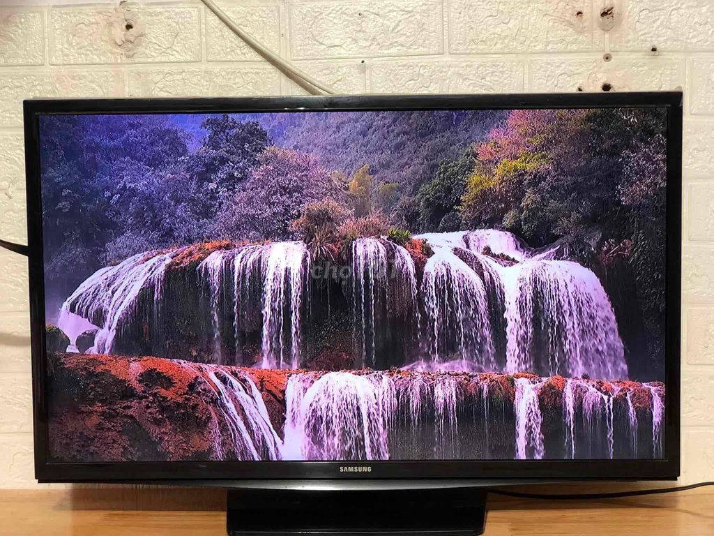 Smart tivi TCL . 40inhc. Mua bán Tivi, Âm thanh tại Huyện Đông Hưng Thái Bình được đăng bởi Huy Nguyễn hình 1