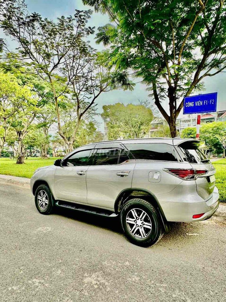 Toyota Fortuner 2019 2.4G 4x2 MT - 75000 km