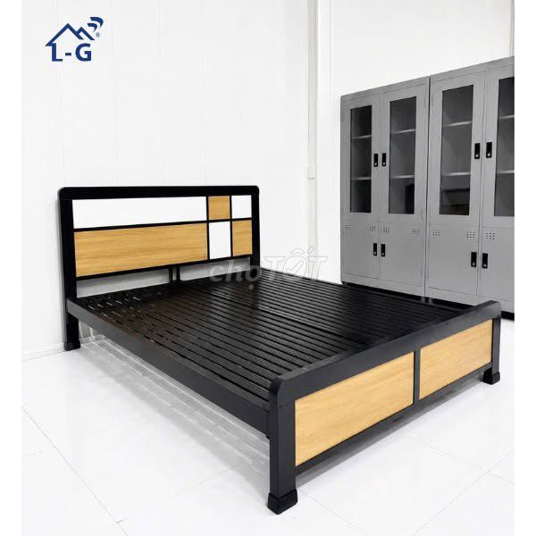 Giường Sắt-GIƯỜNG SẮT HỘP=GIAO HÀNG TẬN NƠI=GIƯỜNG. Mua bán Giường, chăn ga gối nệm tại Huyện Bình Chánh Tp Hồ Chí Minh được đăng bởi Nội thất Quang Hùng hình 1