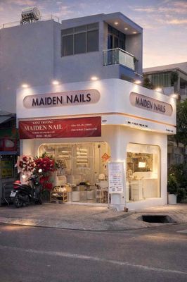 Tuyển 5 Thợ Nails/ KTV Nail
