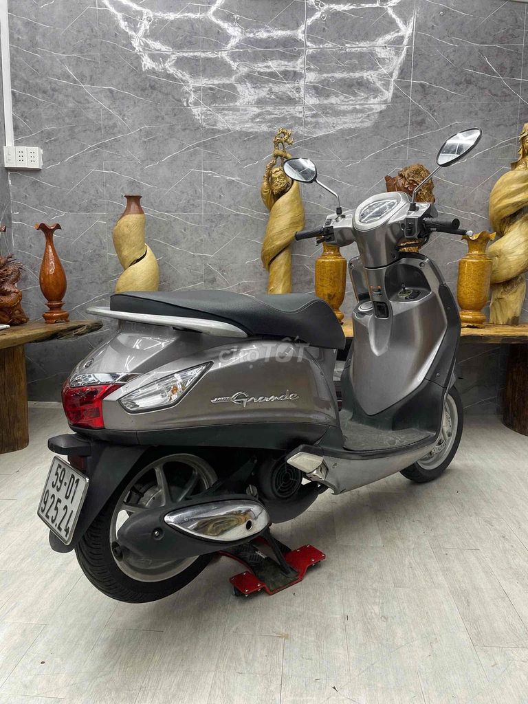 👉Grande chính chủ máy nguyên zin, chạy bao êm. Mua bán Xe máy tại Quận 7 Tp Hồ Chí Minh được đăng bởi Xe Cũ Hiếu CT hình 2