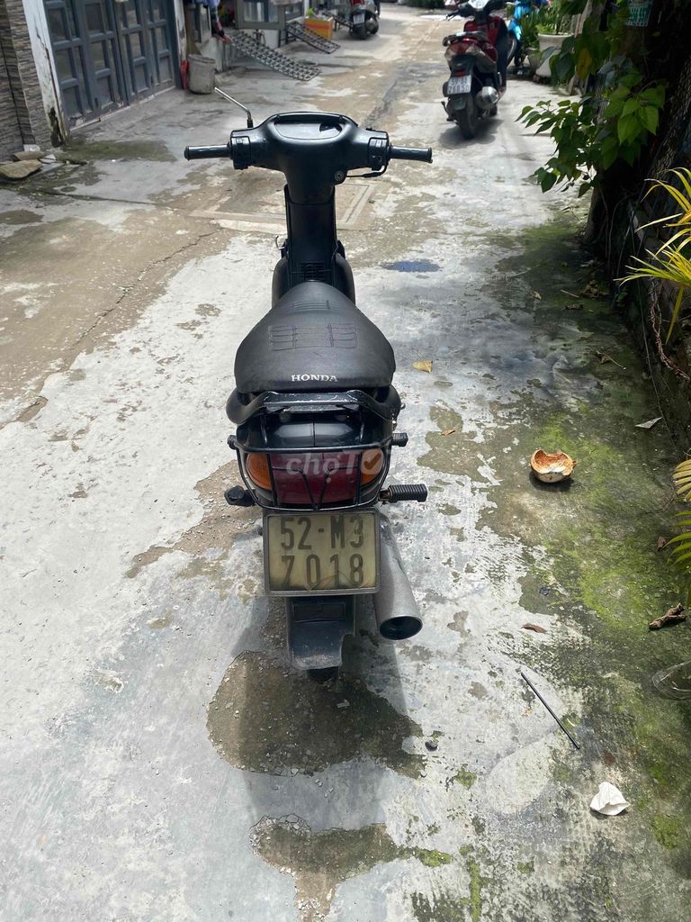 Cần Bán Xe Giá Rẻ Có Giấy Cho Ae Cần Xe Đi Làm. Mua bán Xe máy tại Quận 4 Tp Hồ Chí Minh được đăng bởi khánh  hình 3