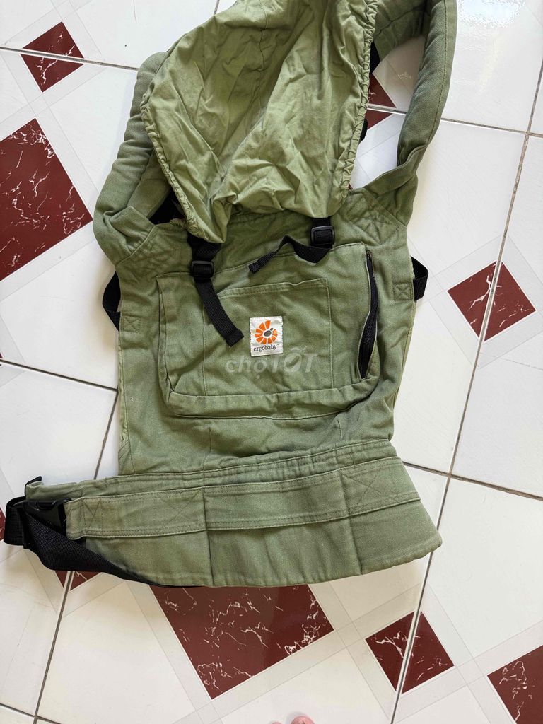 Đai địu Ergobaby Xanh rêu Vải Unisex. Mua bán Mẹ và bé tại Thành phố Dĩ An Bình Dương được đăng bởi phượng nguyễn hình 1