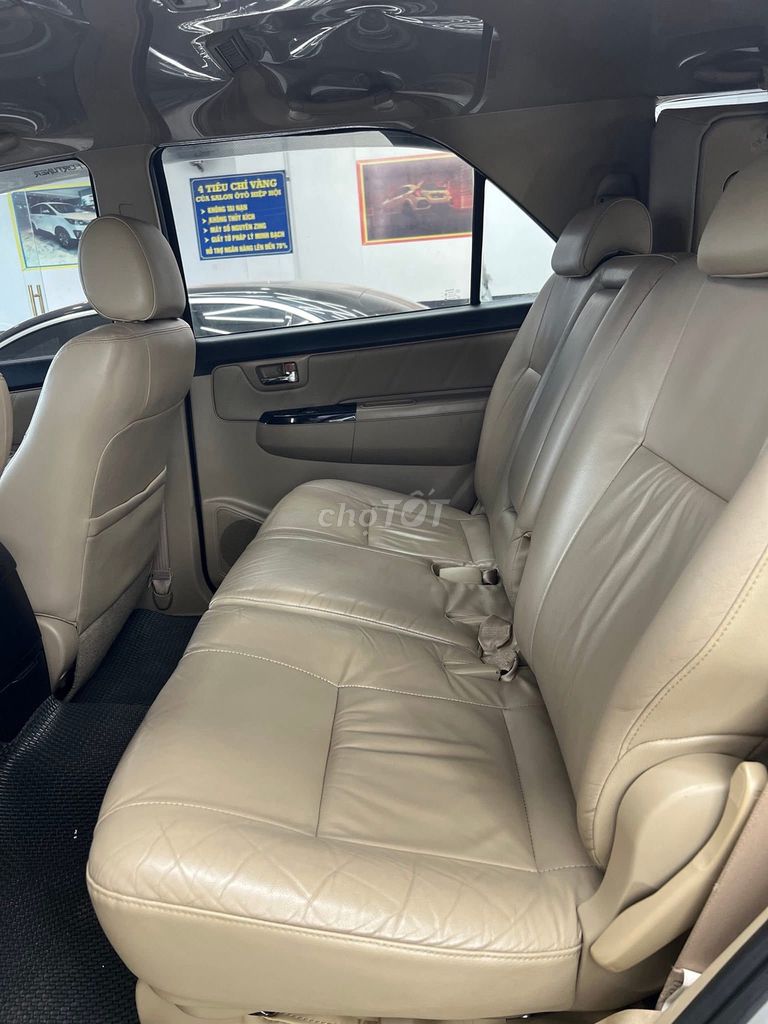 Toyota Fortuner 2014 2.7V 4x2 AT - 115000 km. Mua bán Ô tô tại Thành phố Quảng Ngãi Quảng Ngãi được đăng bởi Cao Minh Hà hình 6