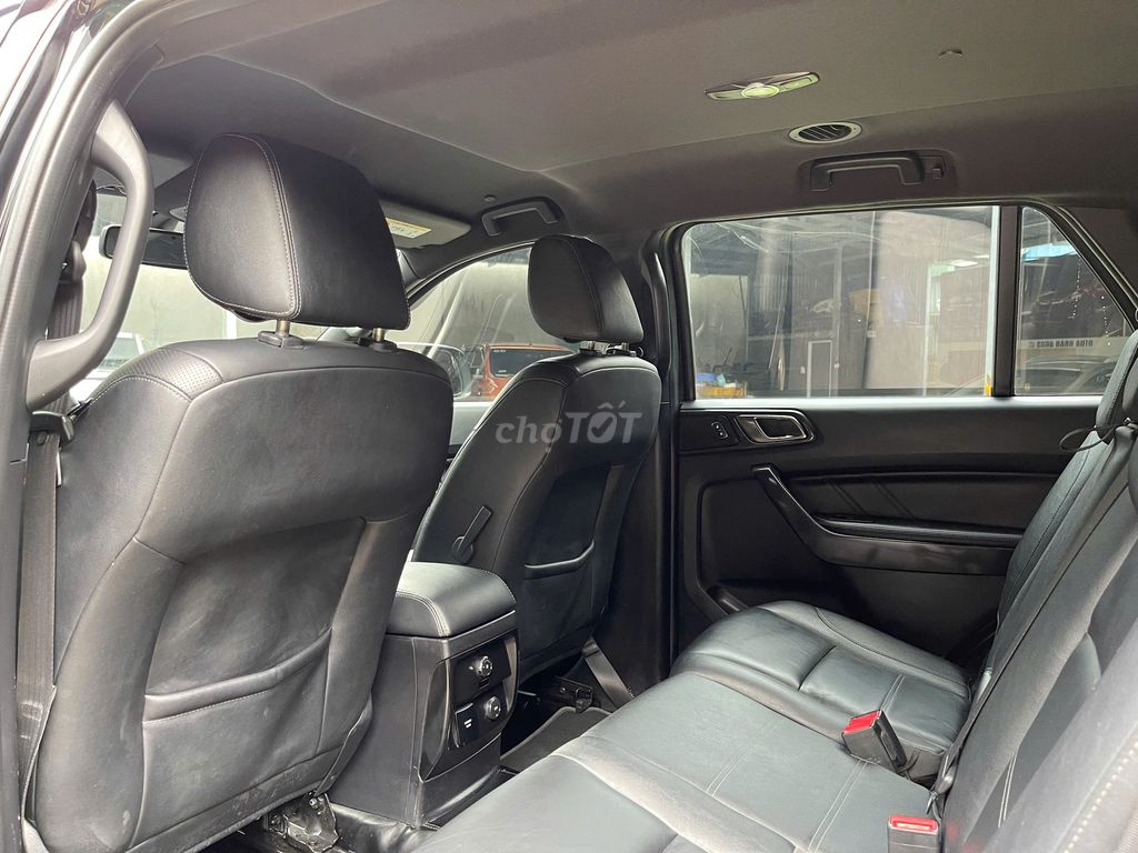 Ford Everest 2019 2.0L AT 4x2 Titanium - Odo 7 vạn. Mua bán Ô tô tại Quận 12 Tp Hồ Chí Minh được đăng bởi Xe Đẹp Minh Khôi hình 4