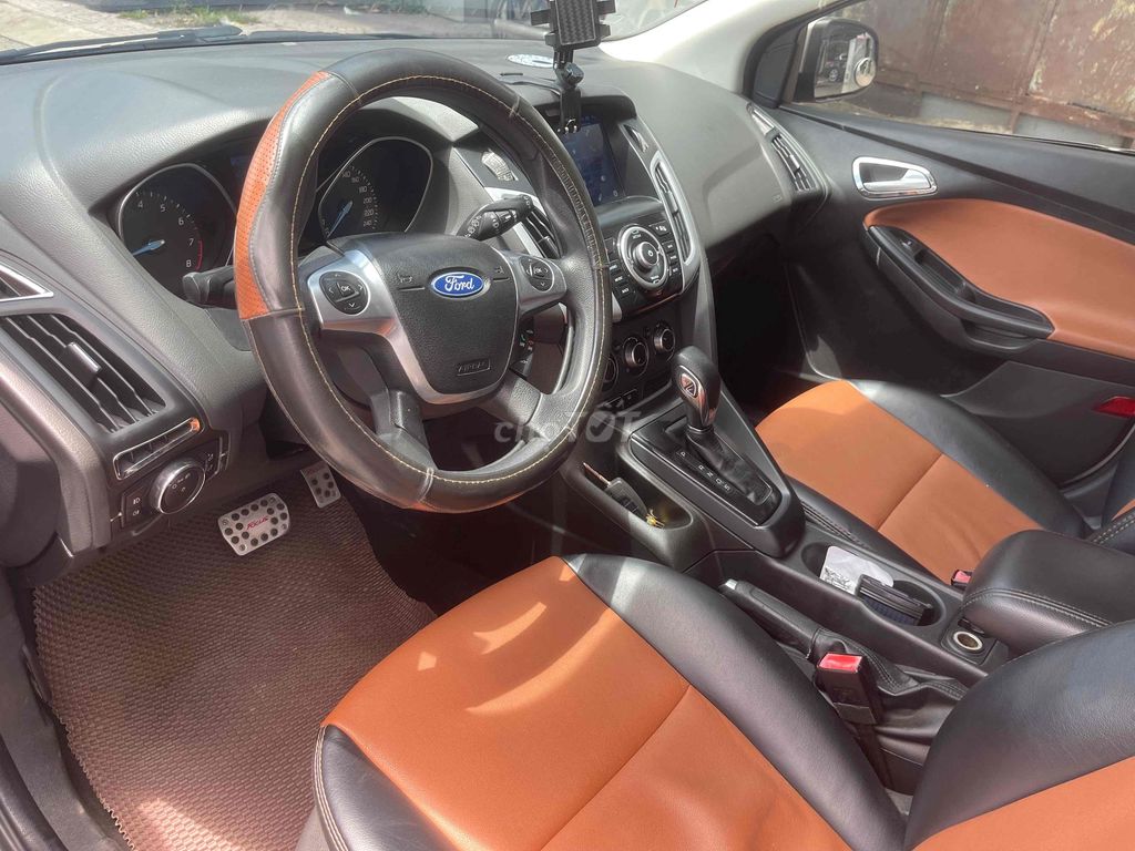 Ford Focus 2013 Trend 1.6 AT Hatchback - 100000 km. Mua bán Ô tô tại Quận 12 Tp Hồ Chí Minh được đăng bởi Anh tuan hình 15