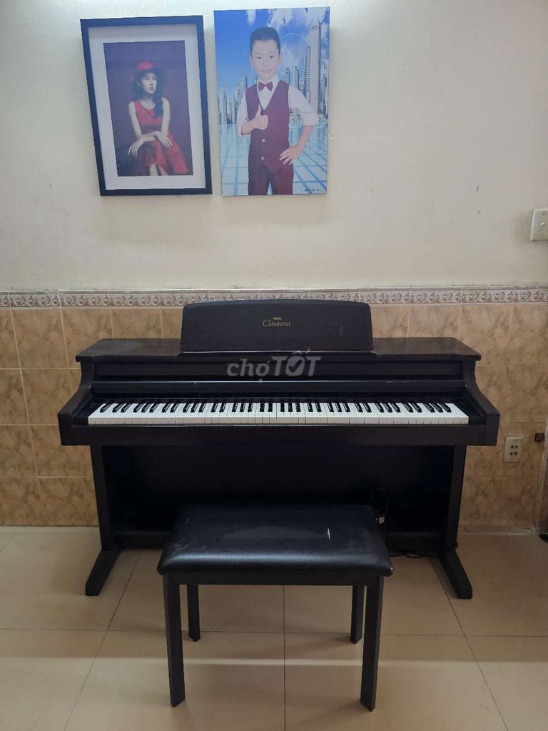 Đàn Piano YAMAHA CLP 560