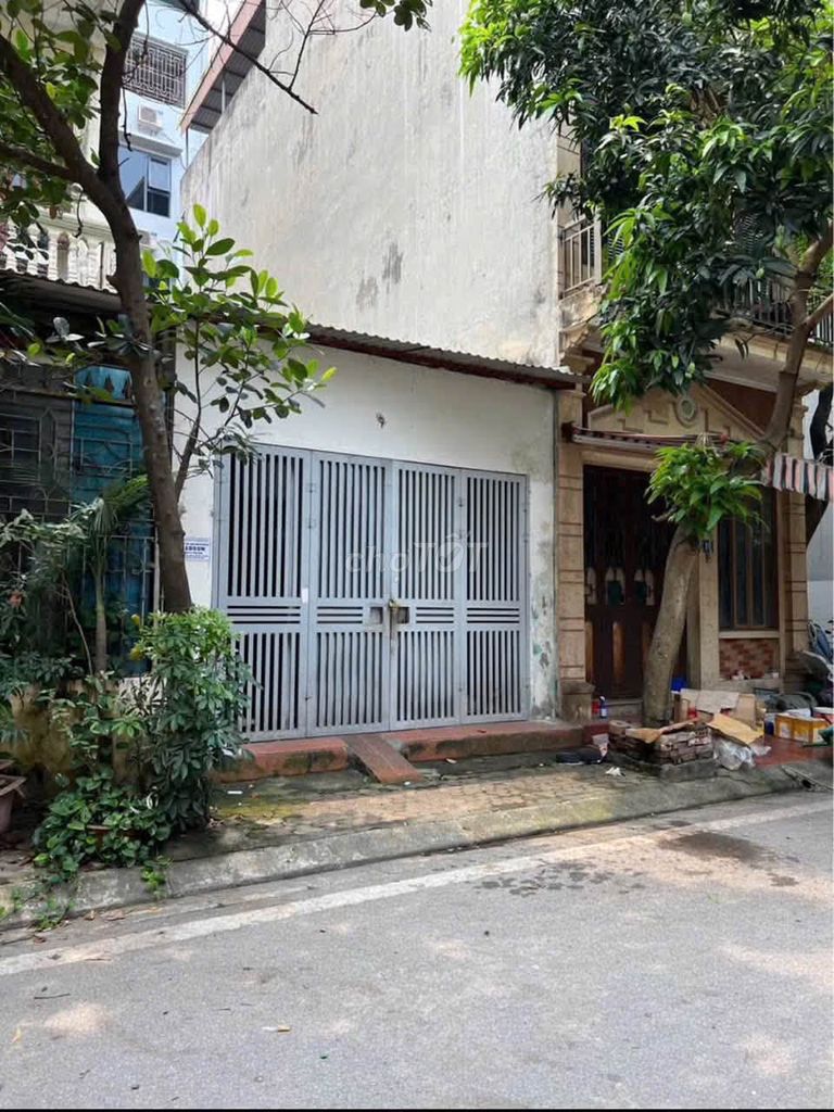 Дом в Линь Нам - Винь Хынг, 105 м², авто разъезжаются, более 21 млрд