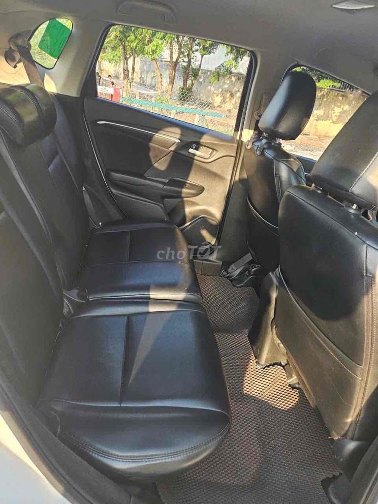 Honda Jazz 2019 1.5 VS - 90000 km. Mua bán Ô tô tại Quận Gò Vấp Tp Hồ Chí Minh được đăng bởi Thuỳ Giang hình 6