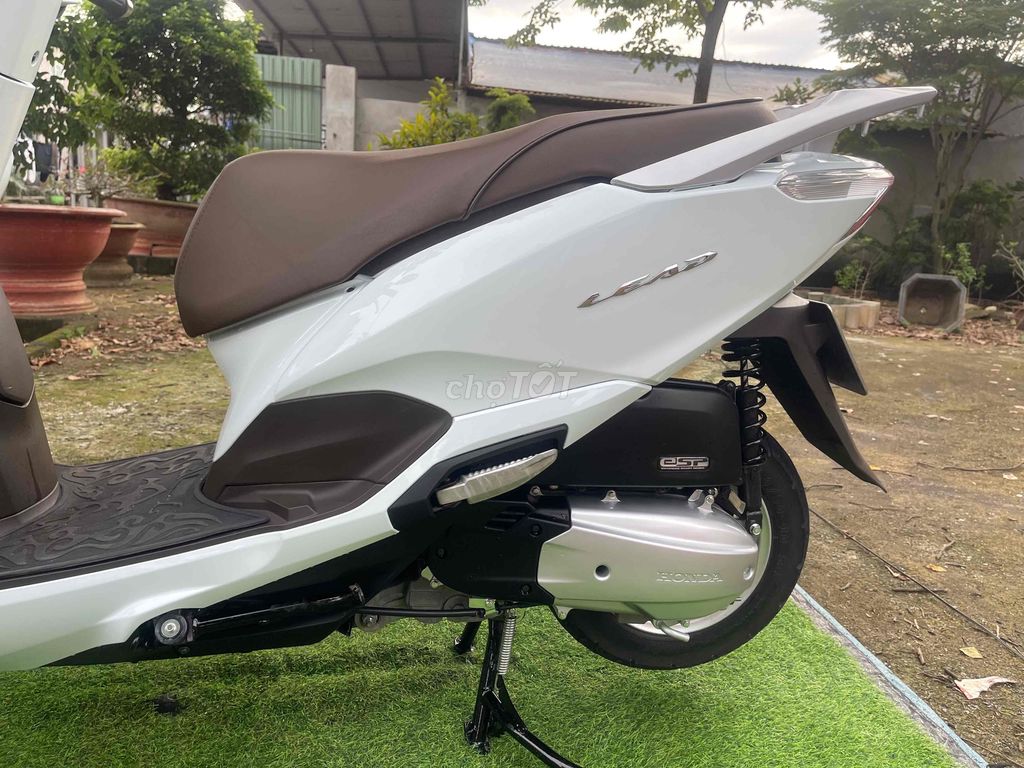 Honda Lead 2018 màu Trắng. Mua bán Xe máy tại Thị xã Phú Mỹ Bà Rịa - Vũng Tàu được đăng bởi Lê  Thanh Hải  hình 6