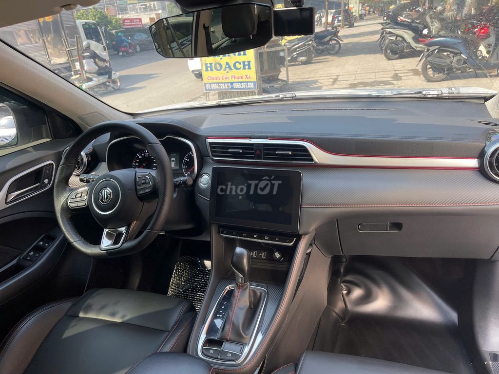 MG ZS Luxury 2023 màu trắng. Mua bán Ô tô tại Quận Thanh Xuân Hà Nội được đăng bởi Thanh Biz Nguyễn Thái Auto hình 8