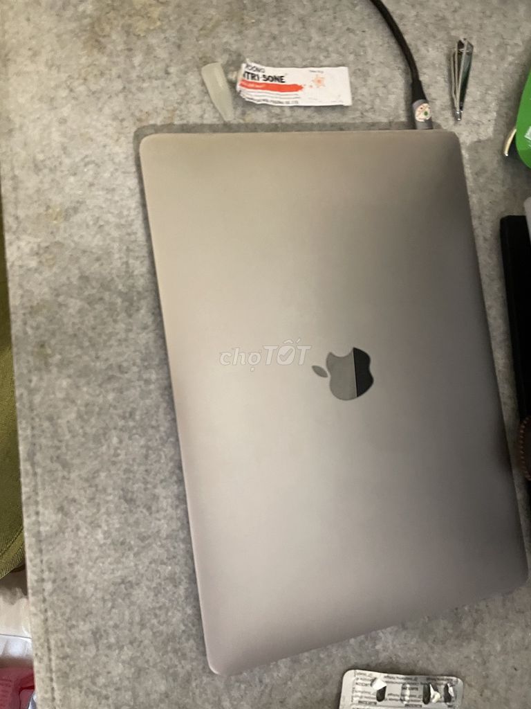 Apple MacBook Pro 13 inch 2017. Mua bán Laptop tại Quận Nam Từ Liêm Hà Nội được đăng bởi Đặng Hồng Thanh hình 1