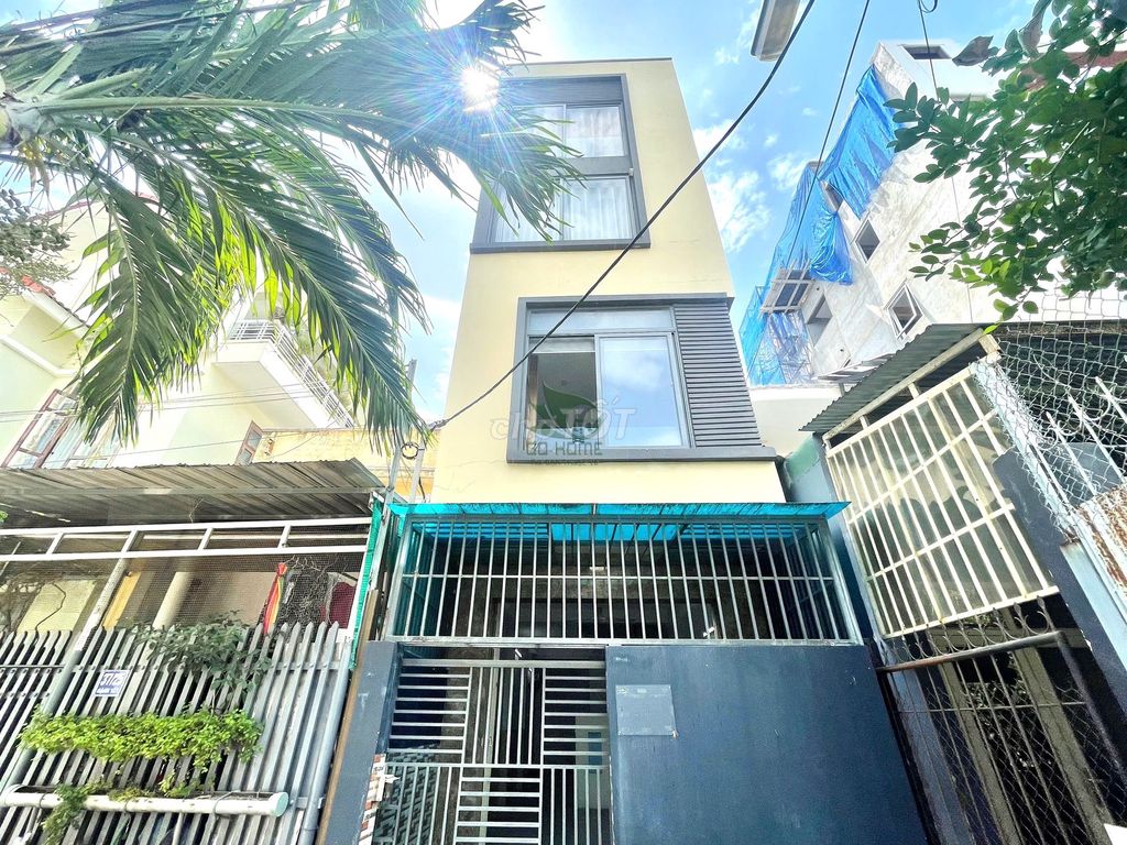 NHÀ KHU PHÍA BẮC - GẦN BIỂN - 5 PHÒNG NGỦ - FULL NỘI THẤT