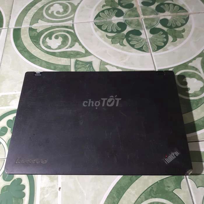 Lenovo ThinkPad Core i7/8GB/SSD giá 1.3 tỷ.