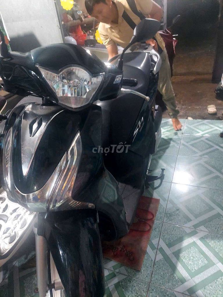 Em cần bán xe sh150i ,xe trùm mền. Mua bán Xe máy tại Thành phố Dĩ An Bình Dương được đăng bởi giap dinh hình 1