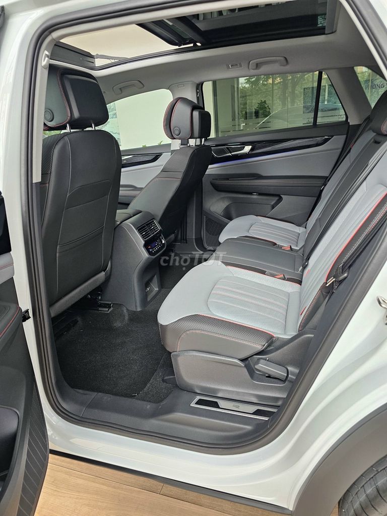 Volkswagen Teramont X, 599 triệu, nhận xe ngay. Mua bán Ô tô tại Quận 7 Tp Hồ Chí Minh được đăng bởi Quang Nguyễn hình 10