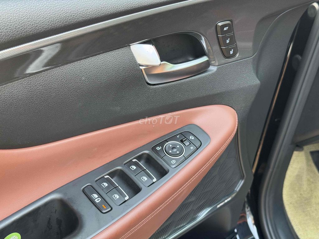 Hyundai Santa Fe 2022 Dầu bản Cao - 65000Km. Mua bán Ô tô tại Thành phố Thủ Đức Tp Hồ Chí Minh được đăng bởi Long Auto Vạn Phúc hình 17