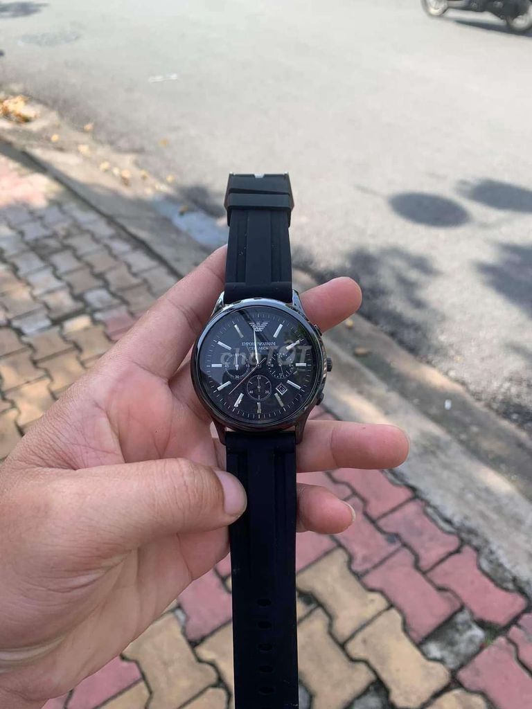 Em.porio Ar.mani Ceramica

- Mặt 47mm

- Dial đen