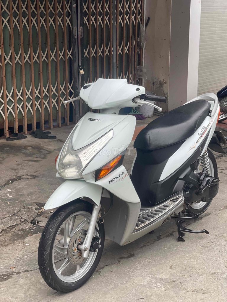 HONDA CLICK xe chính chủ muốn bán. Mua bán Xe máy tại Quận Nam Từ Liêm Hà Nội được đăng bởi VÂN ANH hình 2