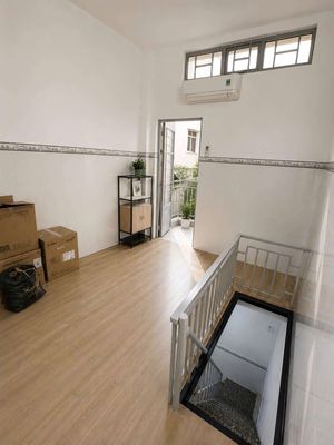 Nhà nguyên căn đường Nguyễn Văn Linh gần Tôn Đức Thắng