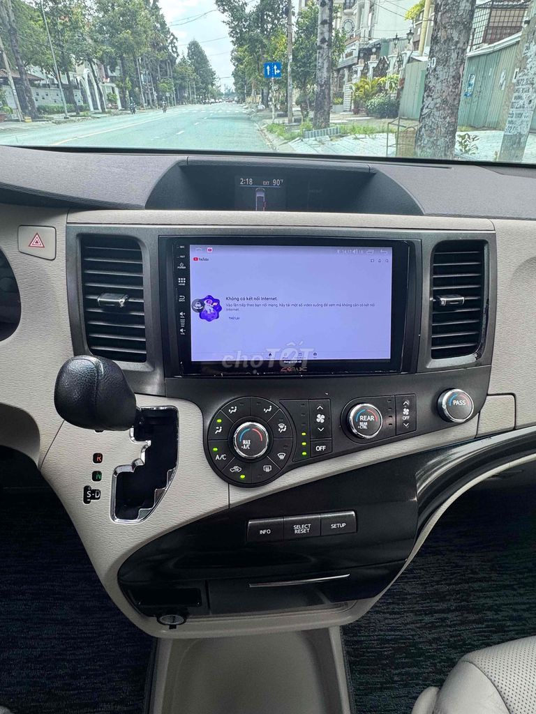 Toyota Sienna 2010 bản LE 2 cửa điện - 80000 km. Mua bán Ô tô tại Quận Bình Tân Tp Hồ Chí Minh được đăng bởi tài hình 15