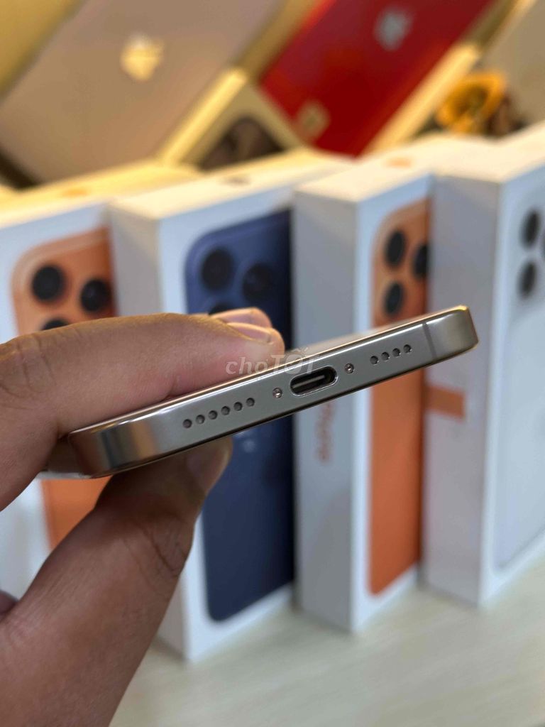 Apple iPhone 16 Pro Max 256GB Sa Mạc 99%. Mua bán Điện thoại tại Huyện Bình Chánh Tp Hồ Chí Minh được đăng bởi Chú Béo Store hình 1
