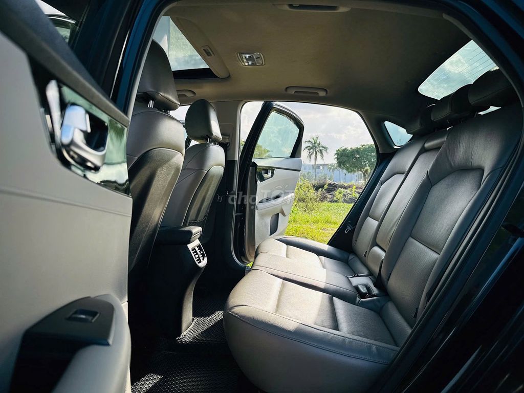 Kia Cerato 2019 luxury 1.6 luxury - 69000km. Mua bán Ô tô tại Thành phố Dĩ An Bình Dương được đăng bởi Siêu Thị Ô Tô Bình Dương  hình 9