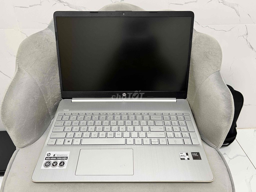 HP 15s-fq2xxx i7-1165G7 4g/128g lỗi không sạc pin. Mua bán Laptop tại Thành phố Biên Hòa Đồng Nai được đăng bởi Bối Bối hình 1