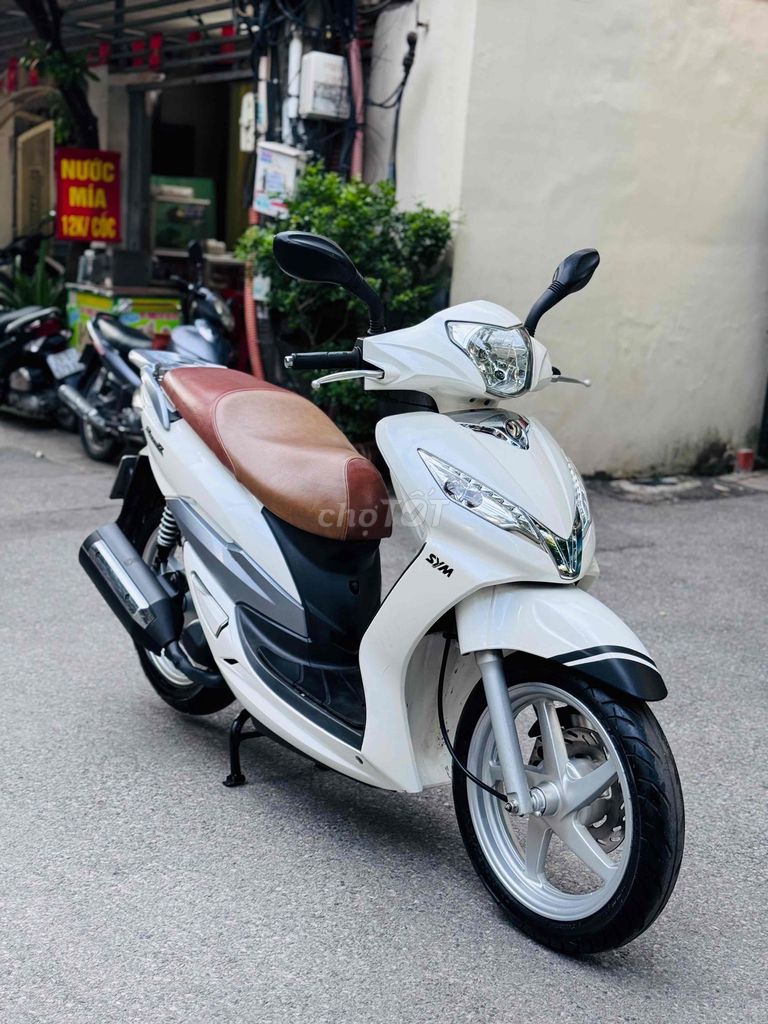 Shark 125cc đại chất sơn máy zin 100% hàng cọp2012. Mua bán Xe máy tại Quận Cầu Giấy Hà Nội được đăng bởi nguyễn bích thuỷ hình 7
