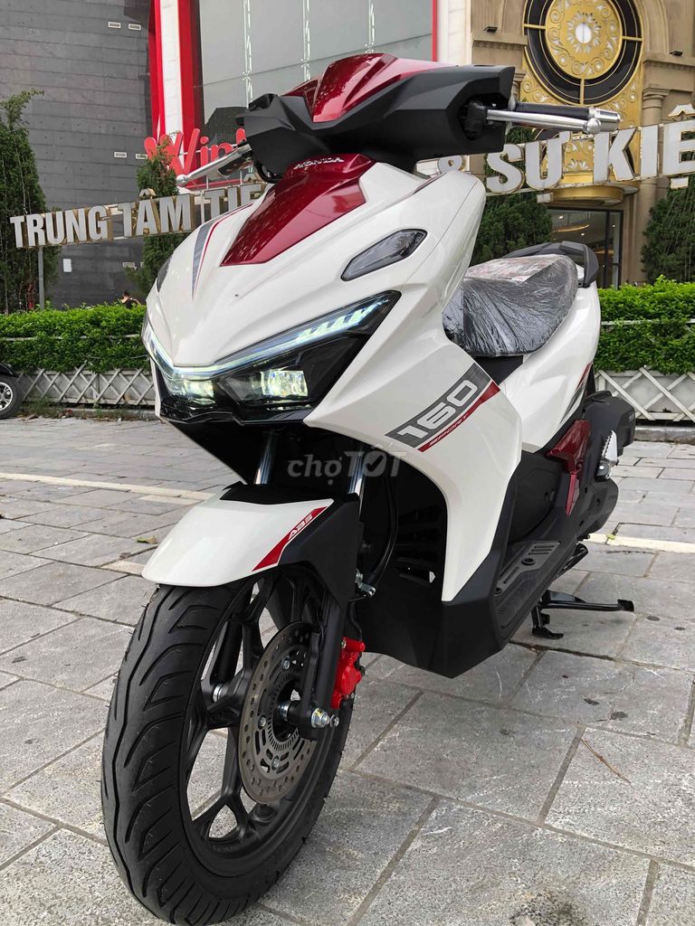 Honda Airblade 160 ABS 2026 Белый красный 1300 км