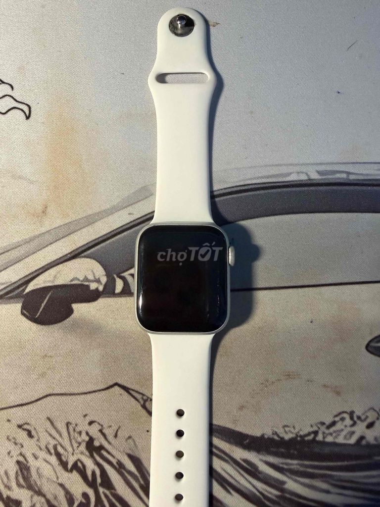 Apple Watch Series 4 Nike 40mm Trắng. Mua bán Thiết bị đeo thông minh tại Quận Hoàng Mai Hà Nội được đăng bởi nguyen khanh hình 1