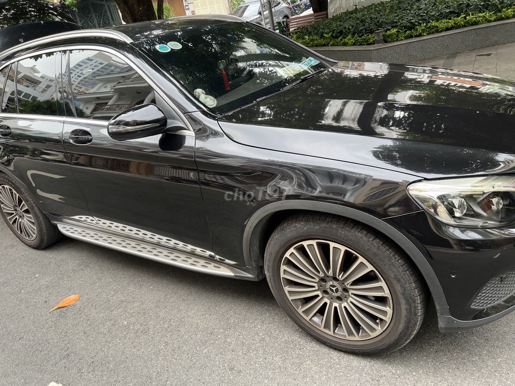 Mercedes Benz GLC 2019 250 - 60000 km. Mua bán Ô tô tại Quận Phú Nhuận Tp Hồ Chí Minh được đăng bởi Lê công điền hình 1