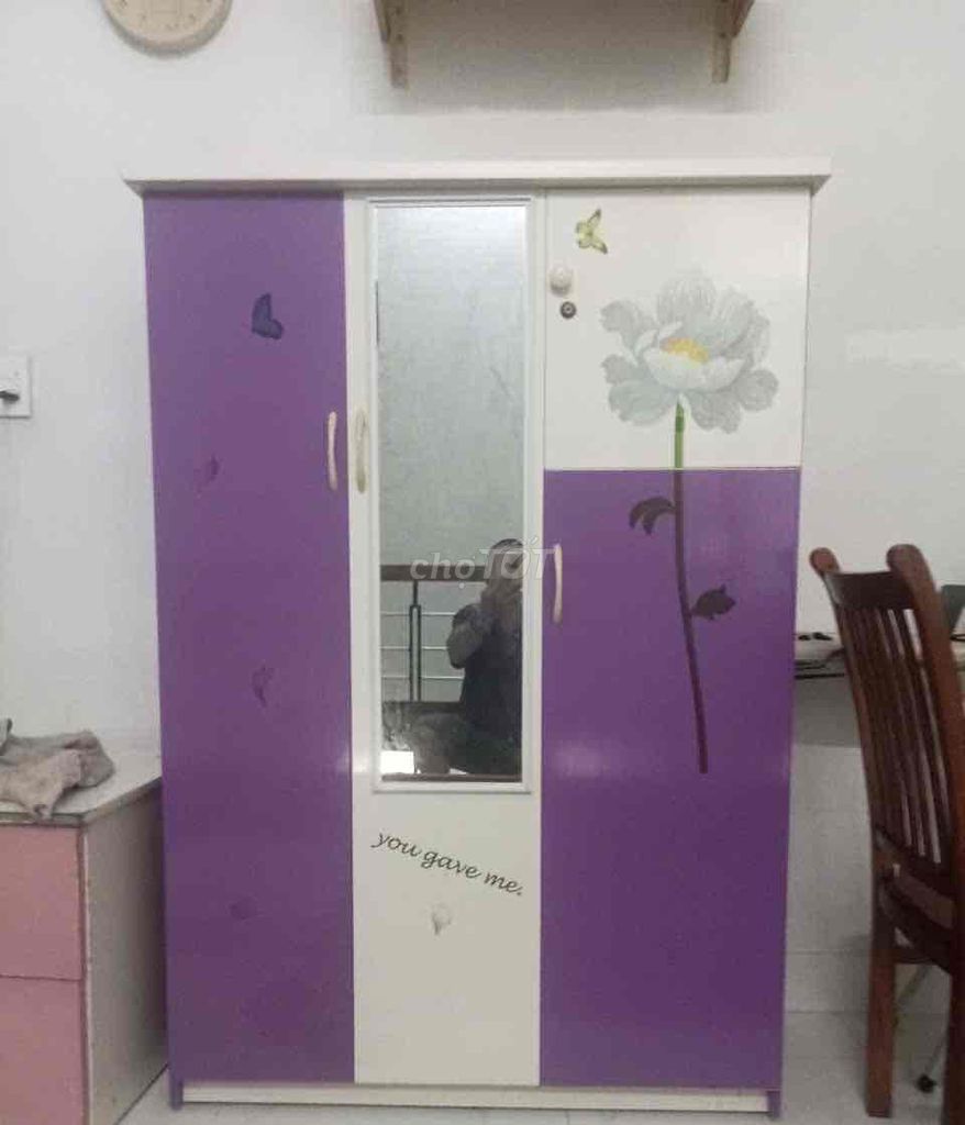 Tủ quần áo gỗ tím trắng rất mới. Mua bán Tủ, kệ gia đình tại Quận Ngũ Hành Sơn Đà Nẵng được đăng bởi Anne hình 1