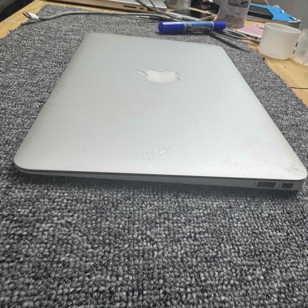 Macbook Air 11” 2014 i5/4g/128g bảo hành 3 tháng. Mua bán Laptop tại Quận 3 Tp Hồ Chí Minh được đăng bởi Phúc Nguyễn hình 1