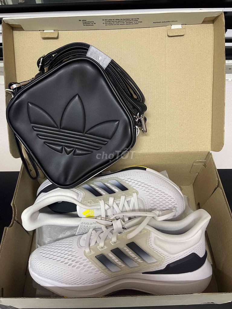 Giày Adidas. Mua bán Giày dép tại Huyện Nhà Bè Tp Hồ Chí Minh được đăng bởi nguyensang hình 1
