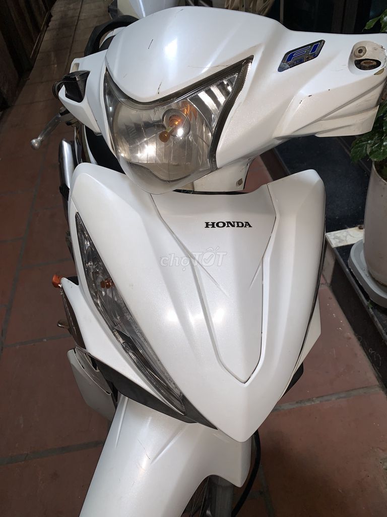 Honda Wave RSX 110 Fi белый