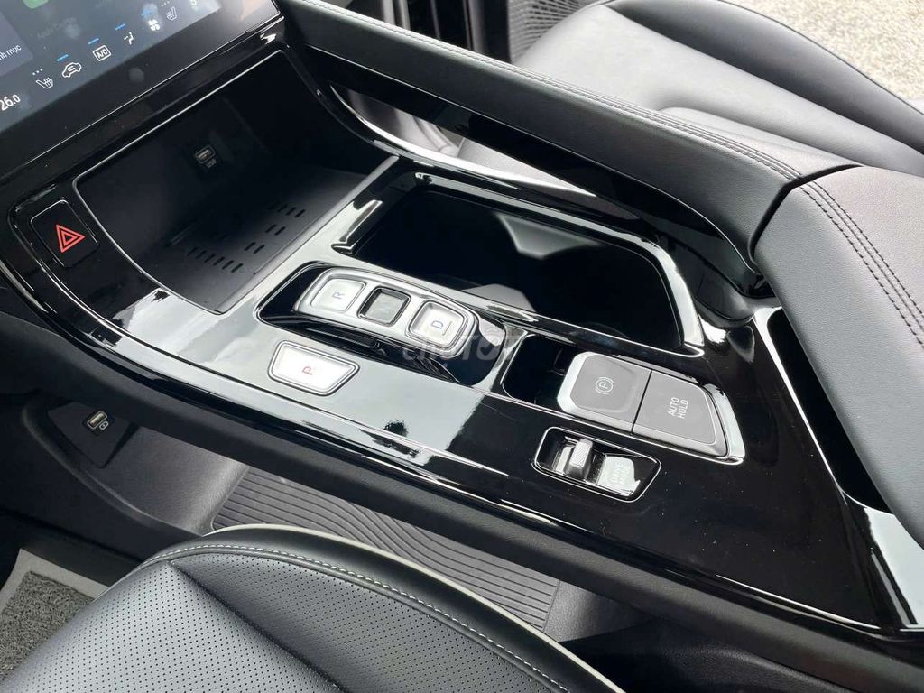 Hyundai custin 2.0AT- 10000 km. Mua bán Ô tô tại Thành phố Thủ Đức Tp Hồ Chí Minh được đăng bởi Ms Hiệp  hình 19