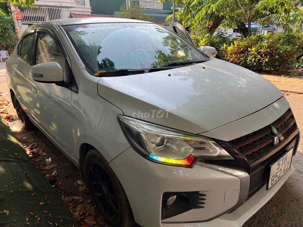 Mitsubishi Attrage Premium автомат от собственника свежая
