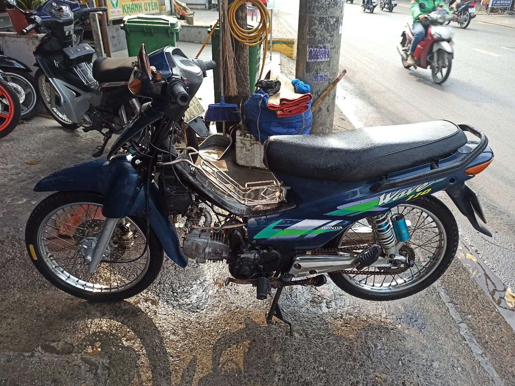 Honda Wave Anfa 2002 LỐC ĐEN STP CÒN BẢNG TEST GỐC. Mua bán Xe máy tại Quận Bình Tân Tp Hồ Chí Minh được đăng bởi LÊ TRUNG VIỄN. hình 2