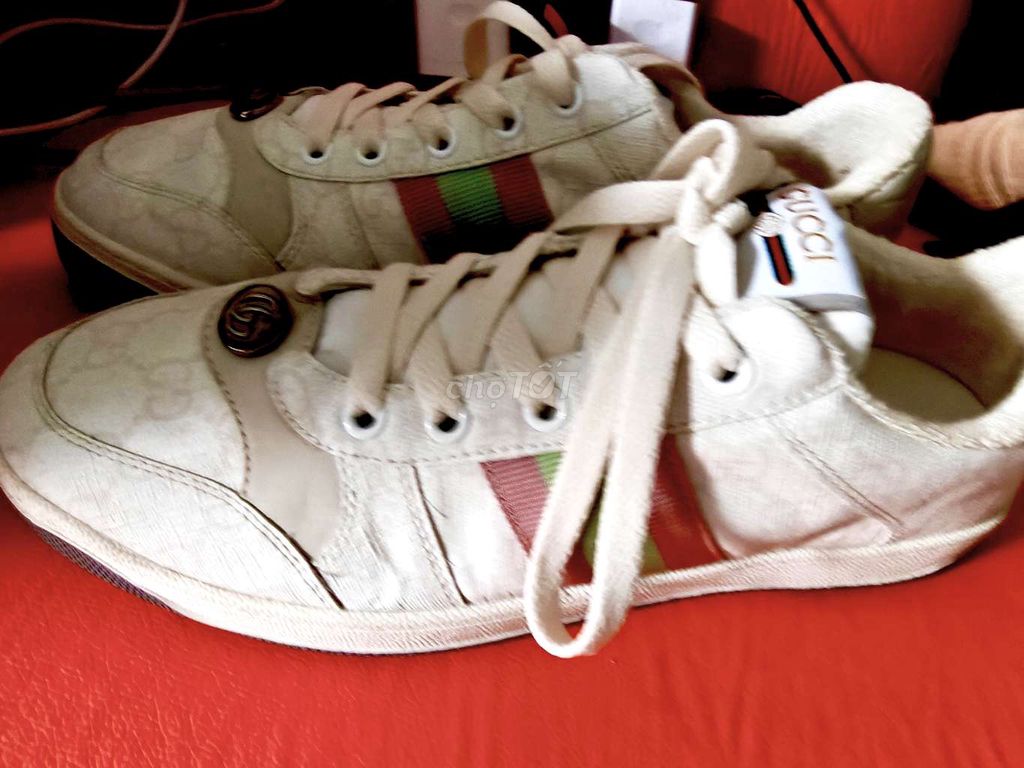 Giày Gucci size 41 độ mới cao
