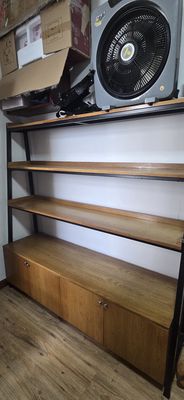 Kệ đựng sách chắc chắn giá tốt ở Hàm Nghi. Mua bán Tủ, kệ gia đình tại Quận Thanh Khê Đà Nẵng được đăng bởi Thanh Thanh