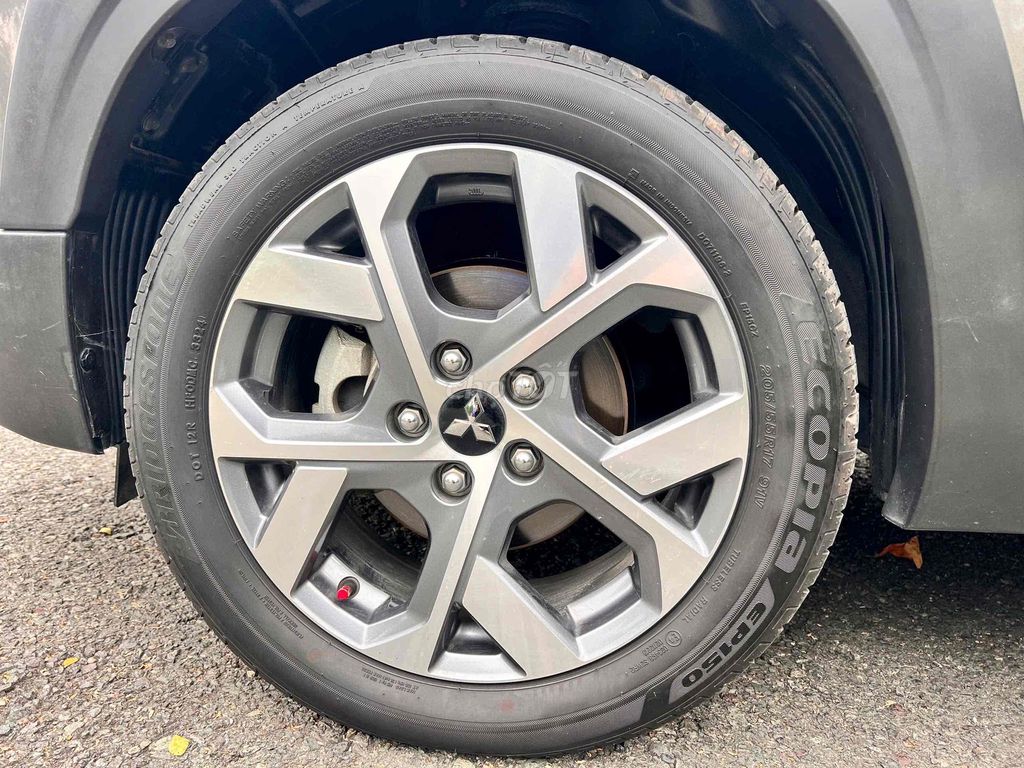 Xpander Cross 2023 màu Nâu - 31.000 km. Mua bán Ô tô tại Quận 7 Tp Hồ Chí Minh được đăng bởi A Hoàng hình 11