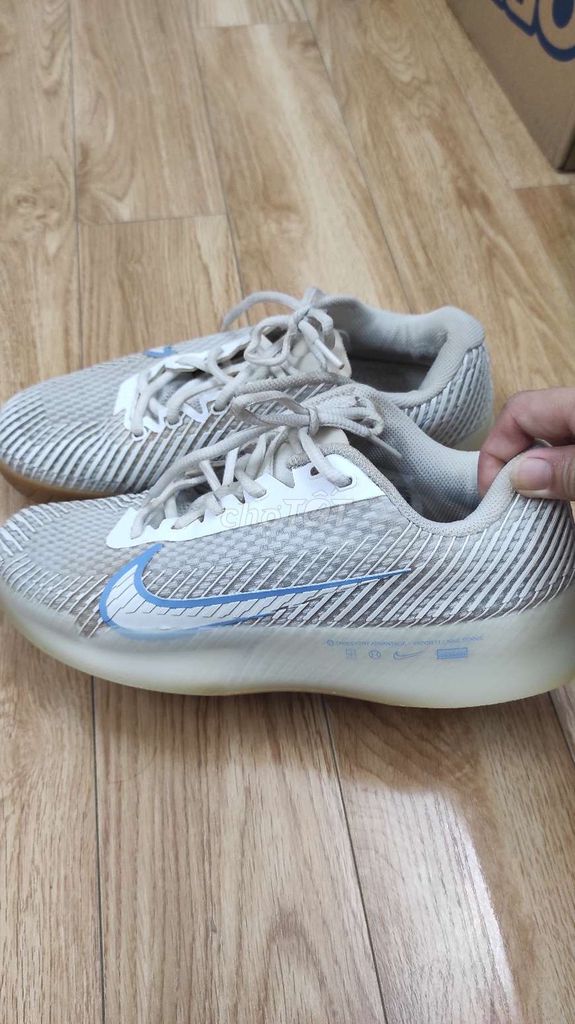 Giầy Nike Aut size 40. Mua bán Giày dép tại Quận Hai Bà Trưng Hà Nội được đăng bởi Bảo Lâm hình 2