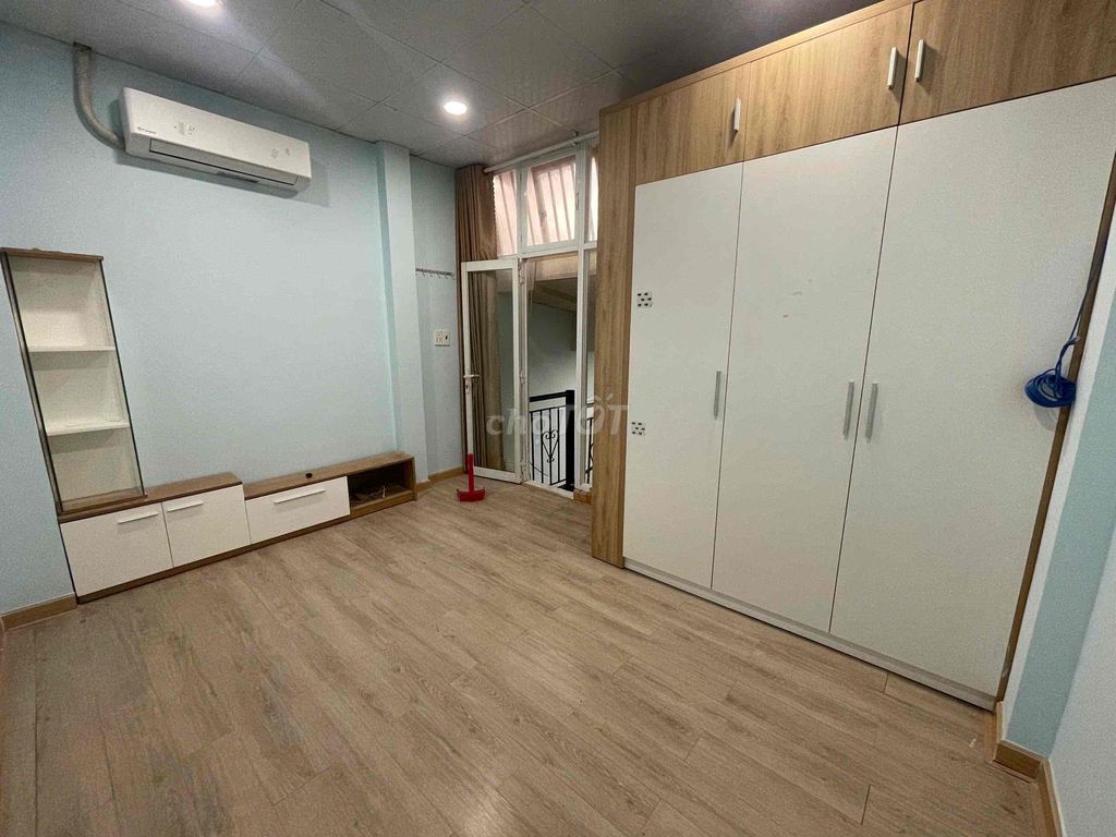 nhà luỹ bán bích 4x12m 1 lầu 9tr