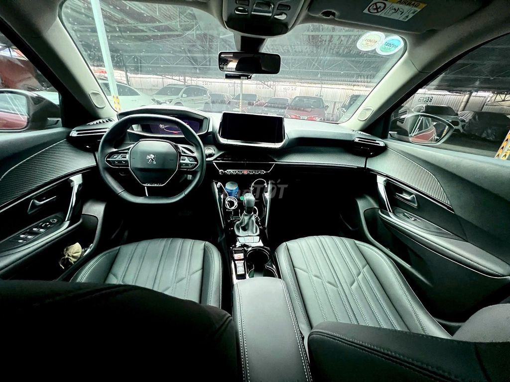 Peugeot 2008 2023 GT Line 1.2 AT - 17.500 km. Mua bán Ô tô tại Quận Tân Phú Tp Hồ Chí Minh được đăng bởi Minh Tam Vo hình 9