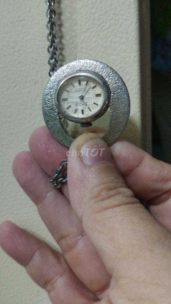 Dây chuyền kiêm đồng hồ Limit Nữ . Mua bán Phụ kiện thời trang khác tại Quận 4 Tp Hồ Chí Minh được đăng bởi buy and sell  hình 1